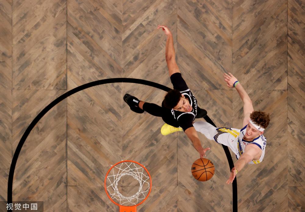 他帮助沃特 他帮助沃特